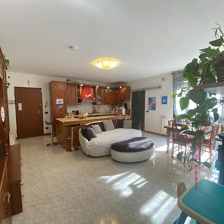 House Apartment *